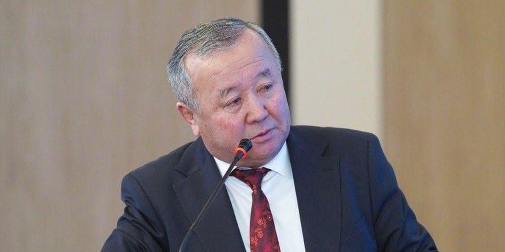 Садыр Жапаров освободил от должности мэра Манаса