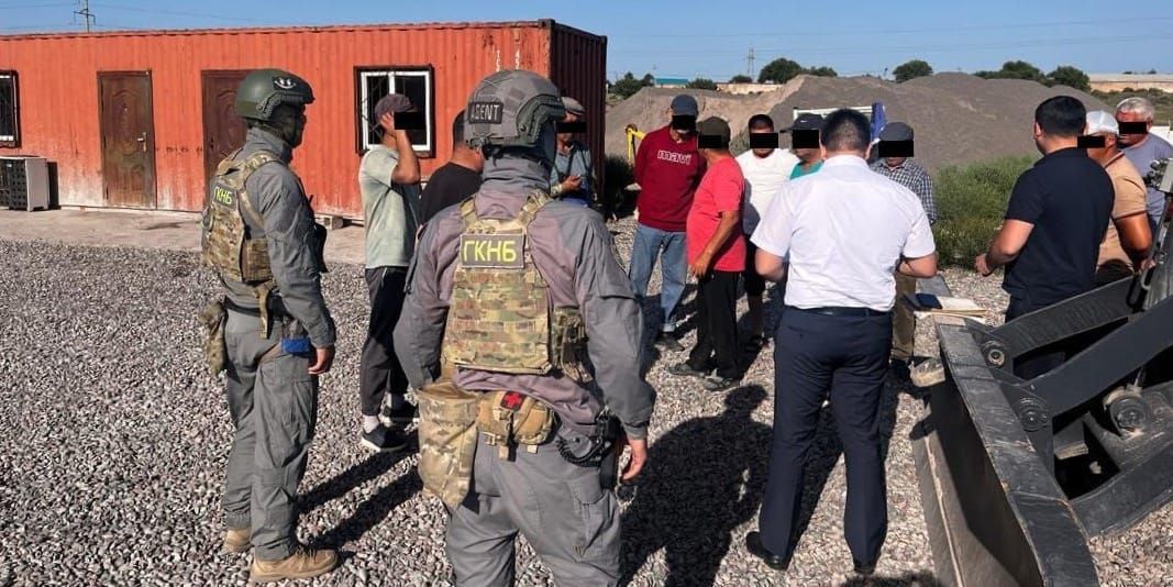 Вице-мэр Кара-Балты и глава ДСУ задержаны по подозрению в коррупции