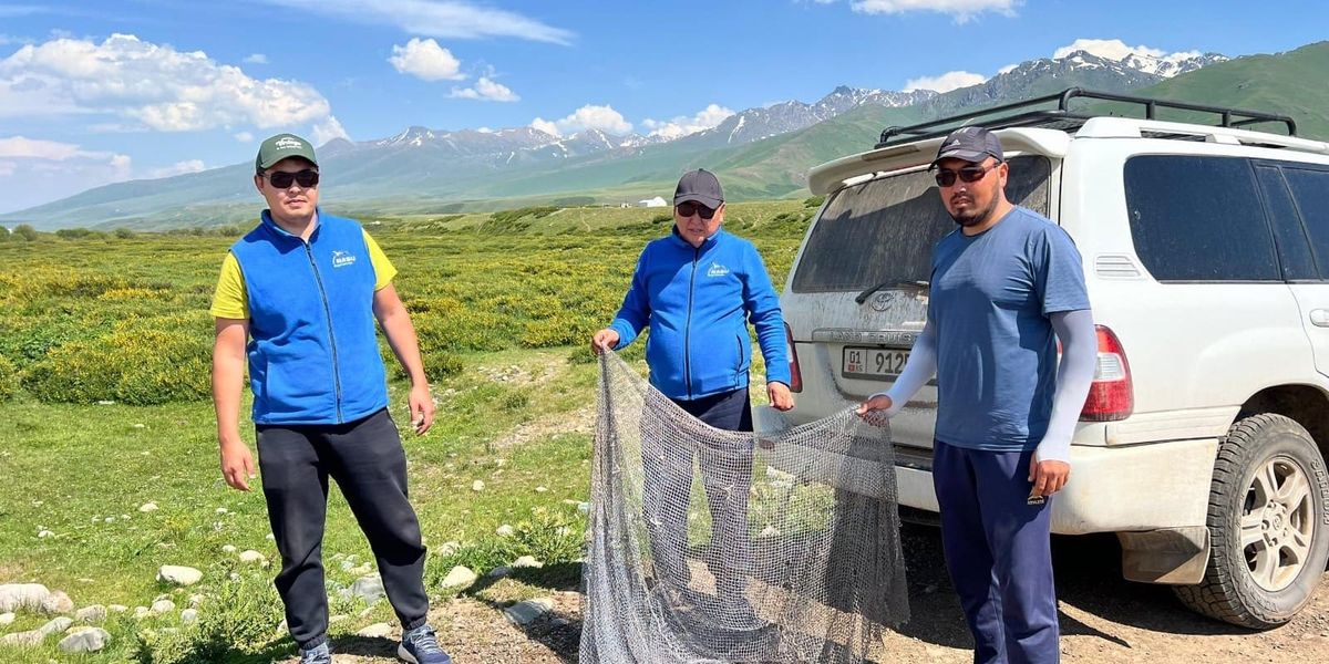 Проверка правил рыболовства в Суусамырской долине