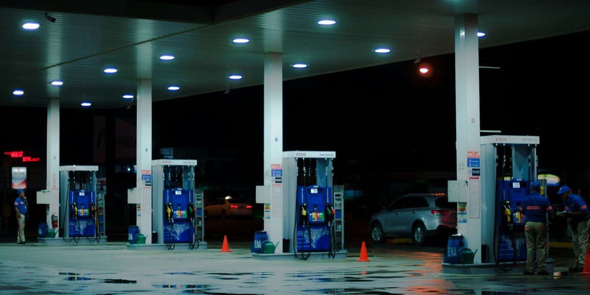 Кыргызстан продлил ограничения на нефтяной рынок и обновил правила экспорта топлива