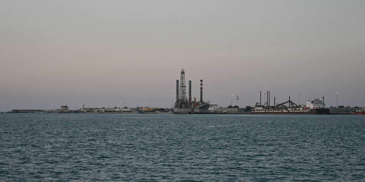 Нефть Brent превысила $95 из-за обострения на Ближнем Востоке