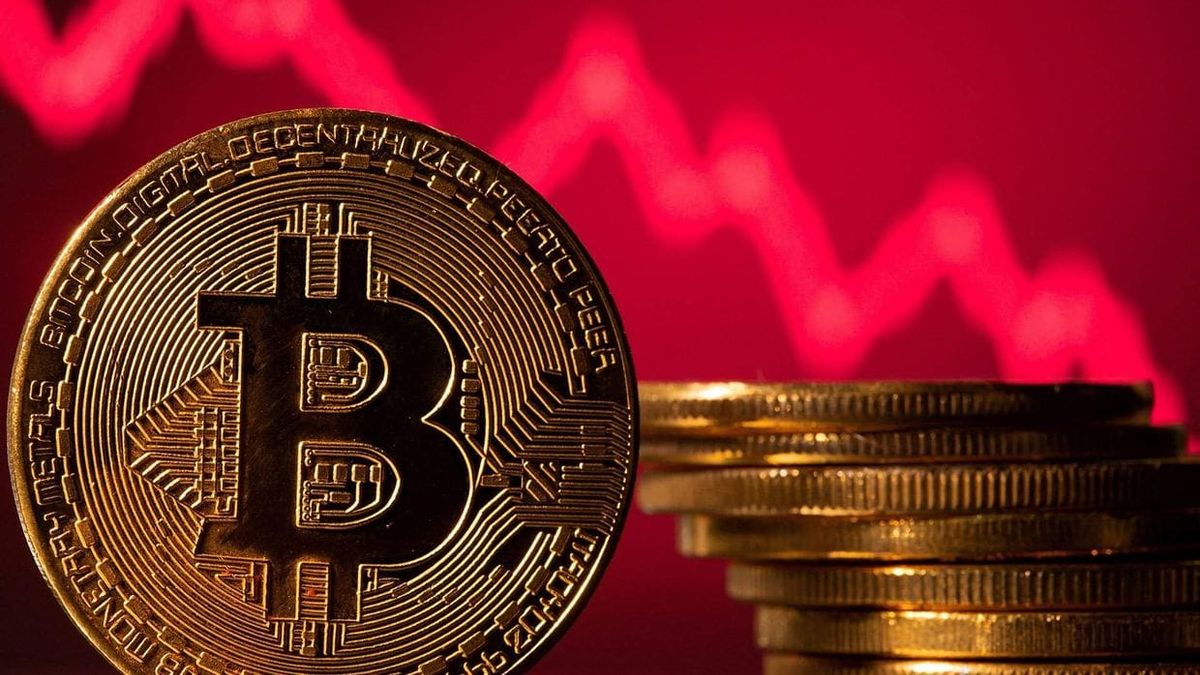 Биткоин упал ниже $100 тысяч после указа Трампа о новых пошлинах