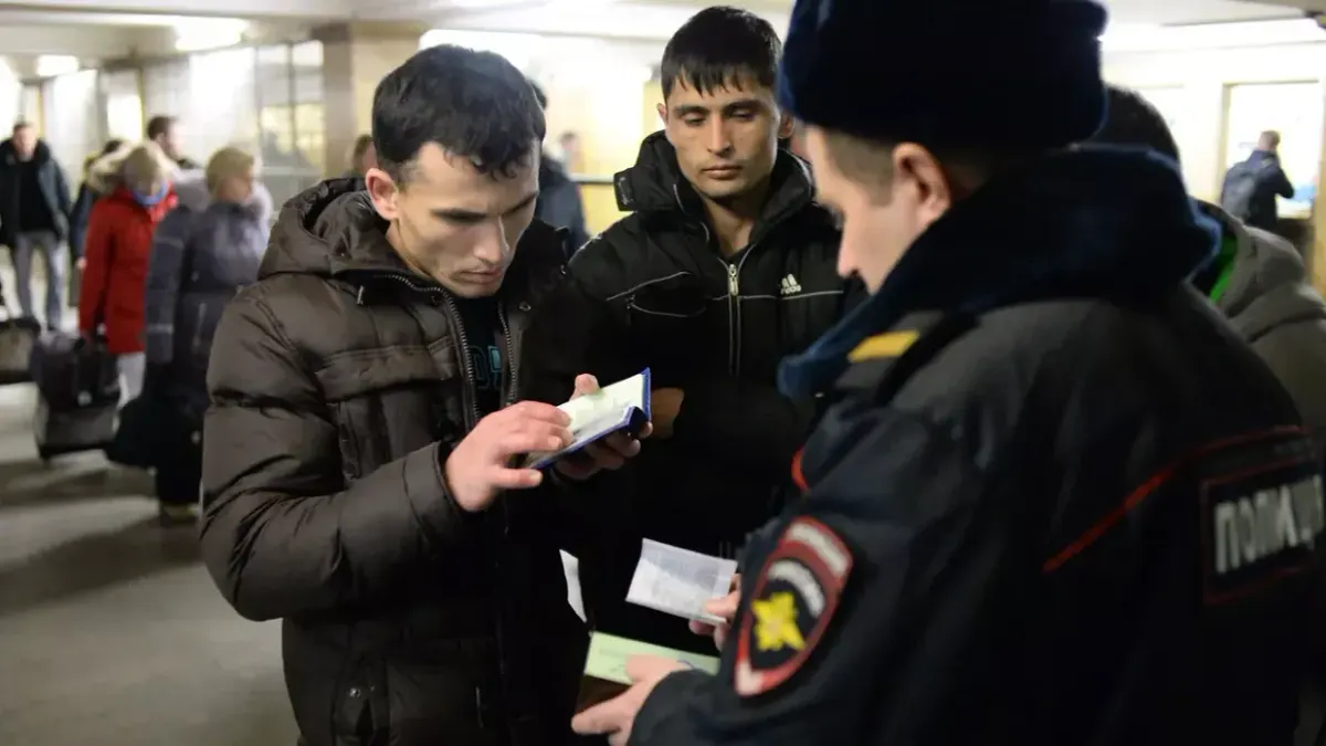 Как кыргызстанцам узаконить пребывание в России до 30 апреля без выезда из РФ? Рекомендации МИД