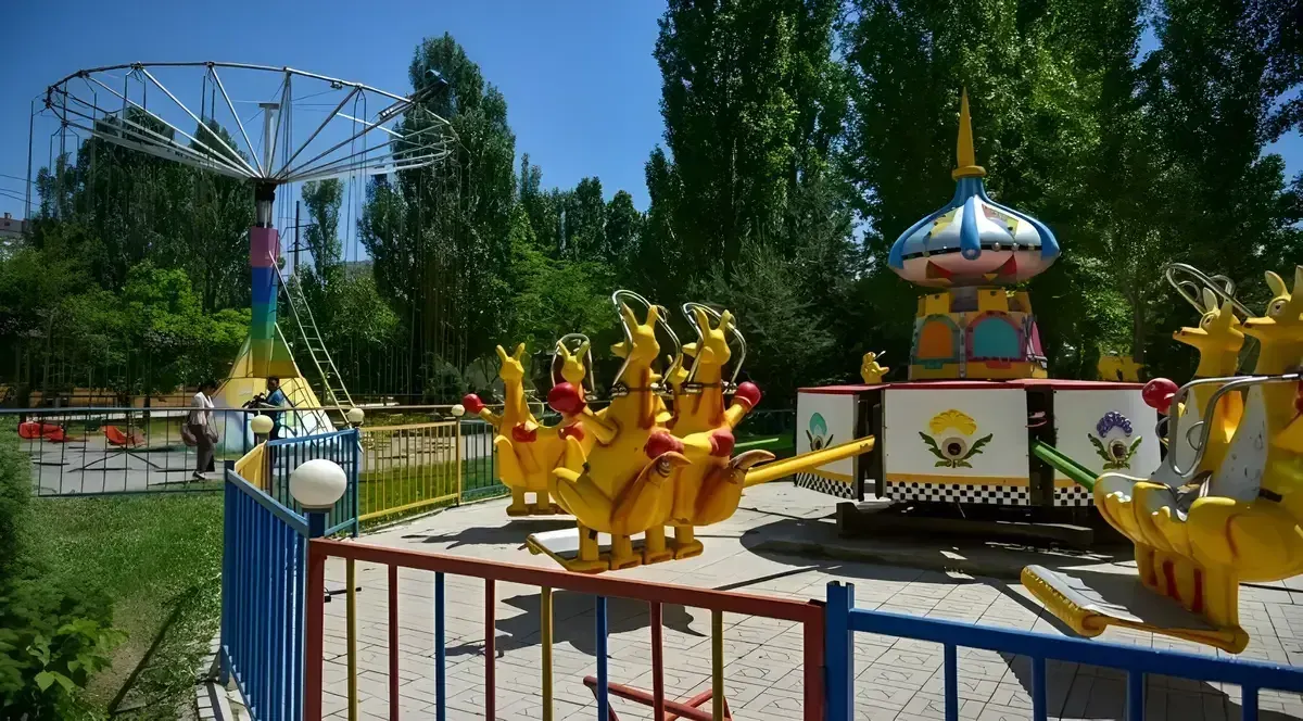 «Никто не жалеет денег на детей»: депутат БГК предлагает поднять арендные ставки для парков Бишкека