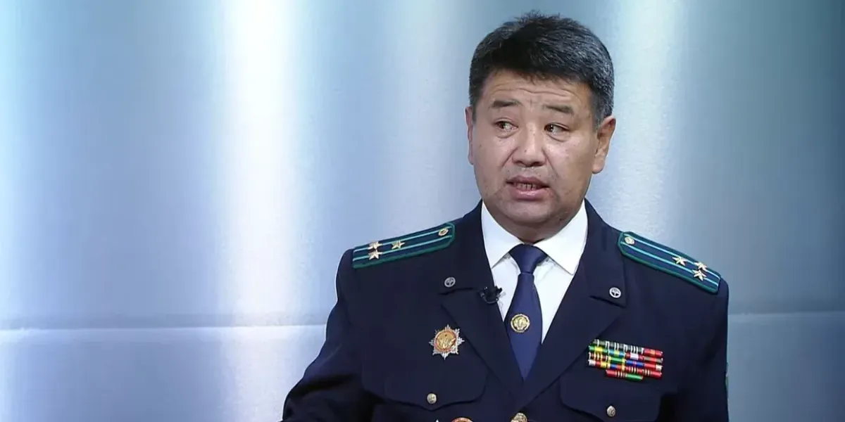 Глава кабмина освободил от должности председателя Таможенной службы Самата Исабекова