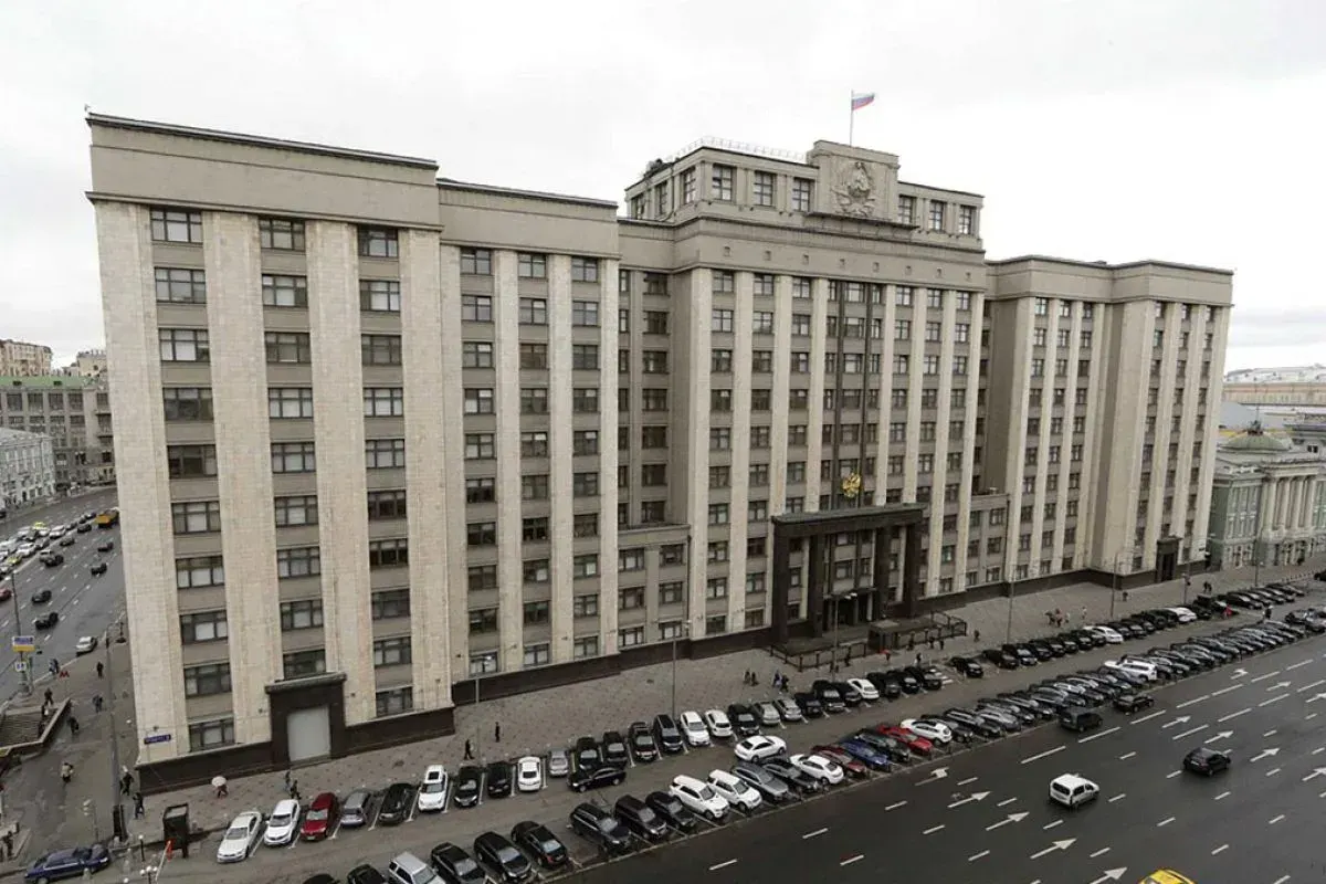 Госдума России отклонила законопроект о въездных сборах для иностранных граждан