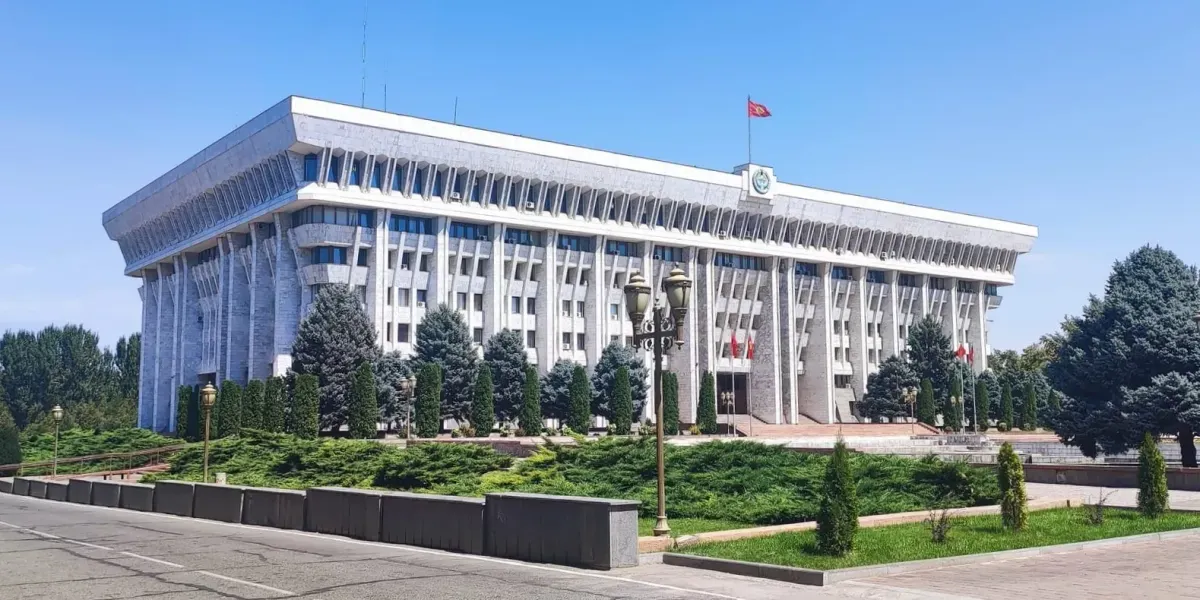 В КР предлагают вдвое снизить расходы кандидатов на выборы в Жогорку Кенеш