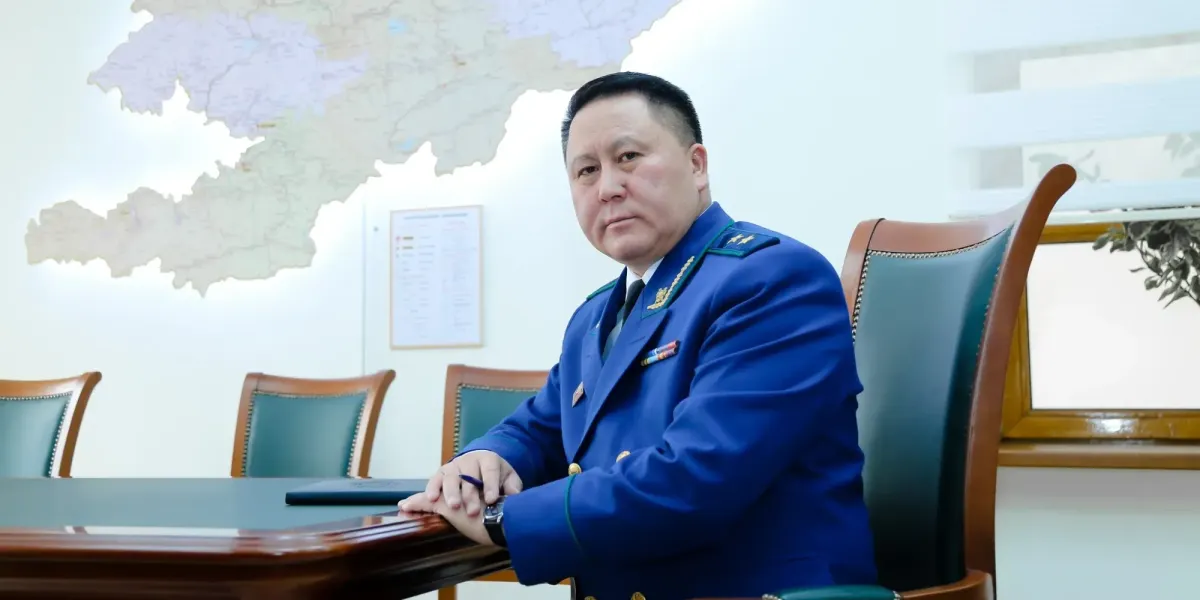 Пятый за месяц: Курманкул Зулушев сдал мандат депутата Жогорку Кенеша