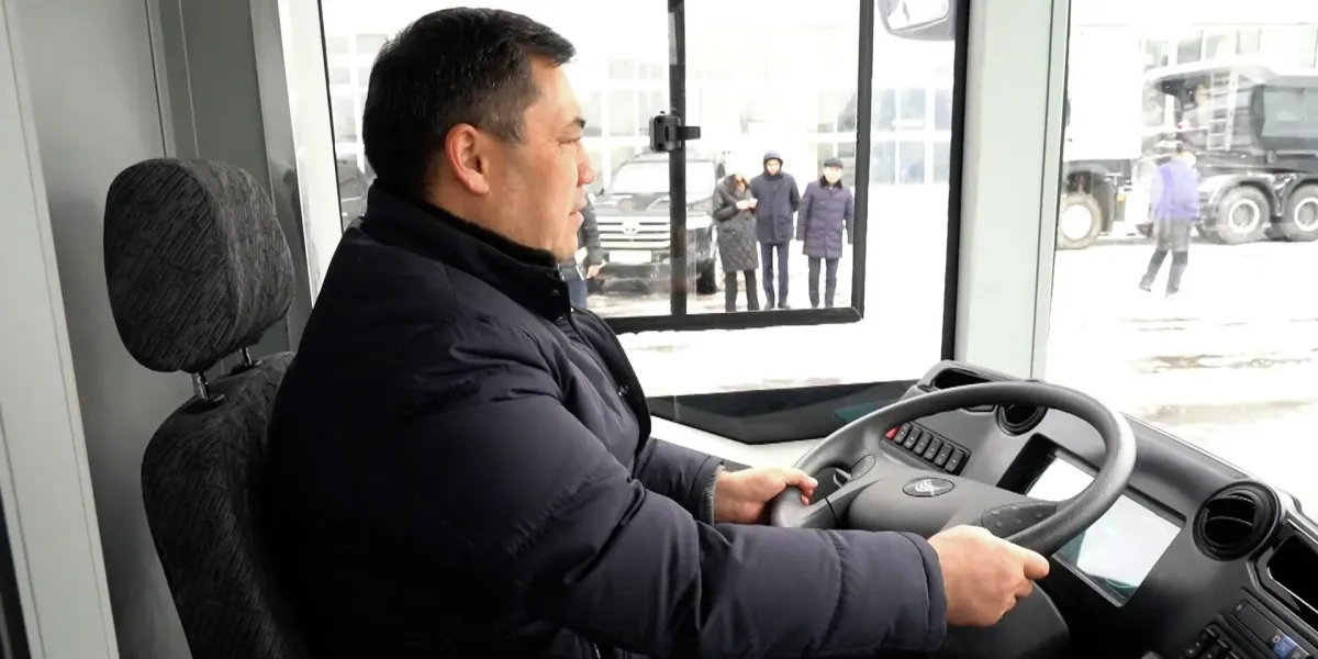 Закрытие частных автошкол, стоимость и срок обучения прокомментировал Садыр Жапаров