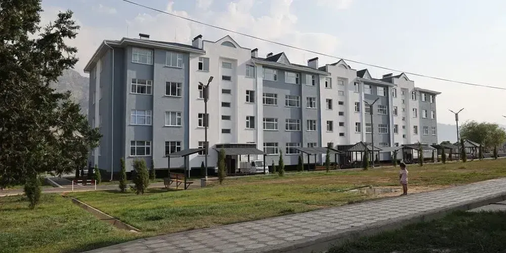 Власти КР уточнили порядок предоставления служебного жилья силовикам