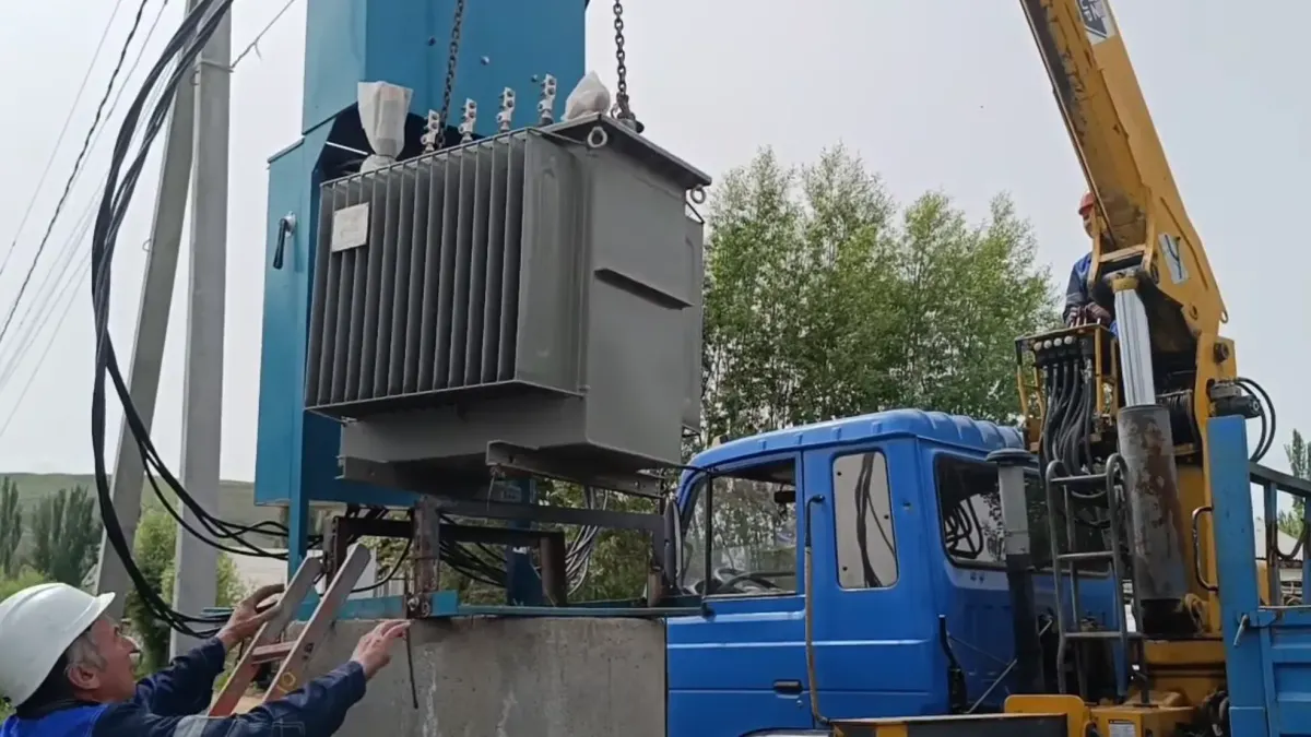 НЭСК начала монтаж новых трансформаторов в Иссык-Кульской области