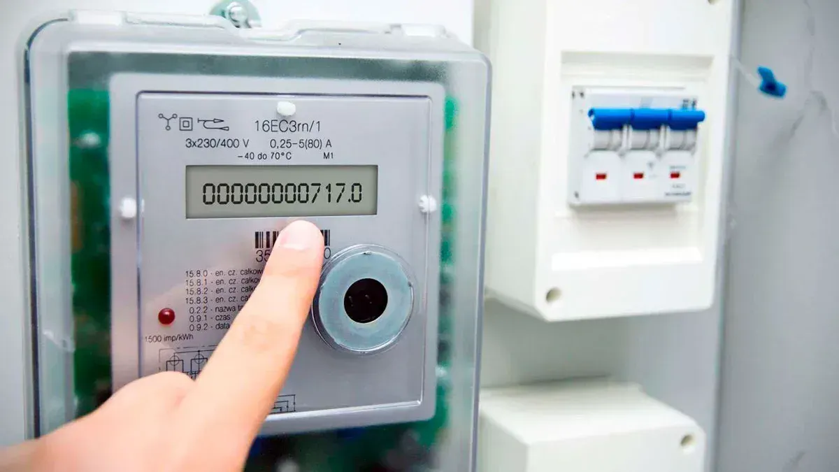 Более 5.8 тысячи абонентов в Бишкеке могут остаться без электричества из-за долгов