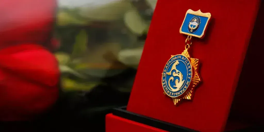 Авиатор, поэт, бизнесмен, милиционер и депутаты — кто стал почетным гражданином Бишкека