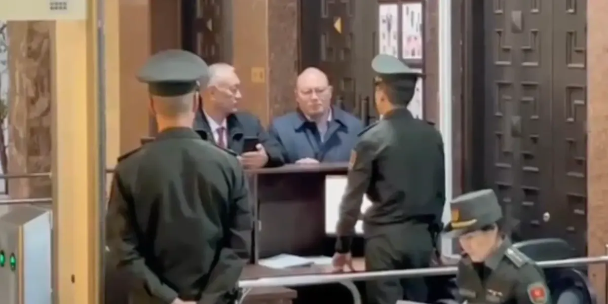 Султанбая Айжигитова не пустили в ЖК — в парламенте объяснили почему