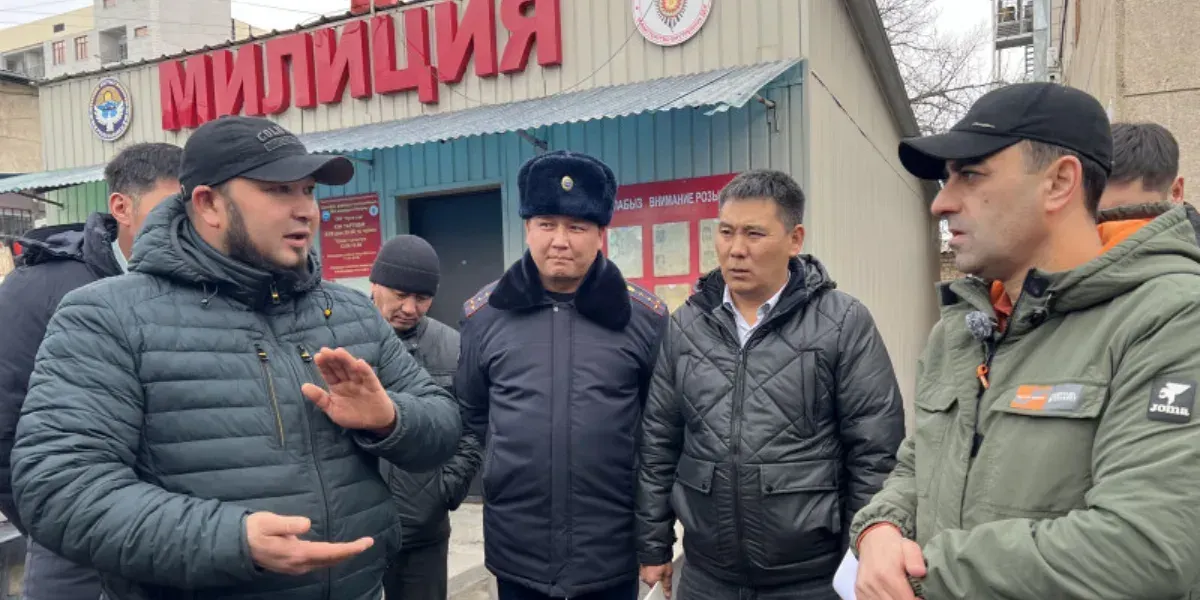 На 601 тысячу сомов оштрафовали стихийных торговцев на Орто-Сайском и Аламединском рынках – рейд Рамиза Алиева