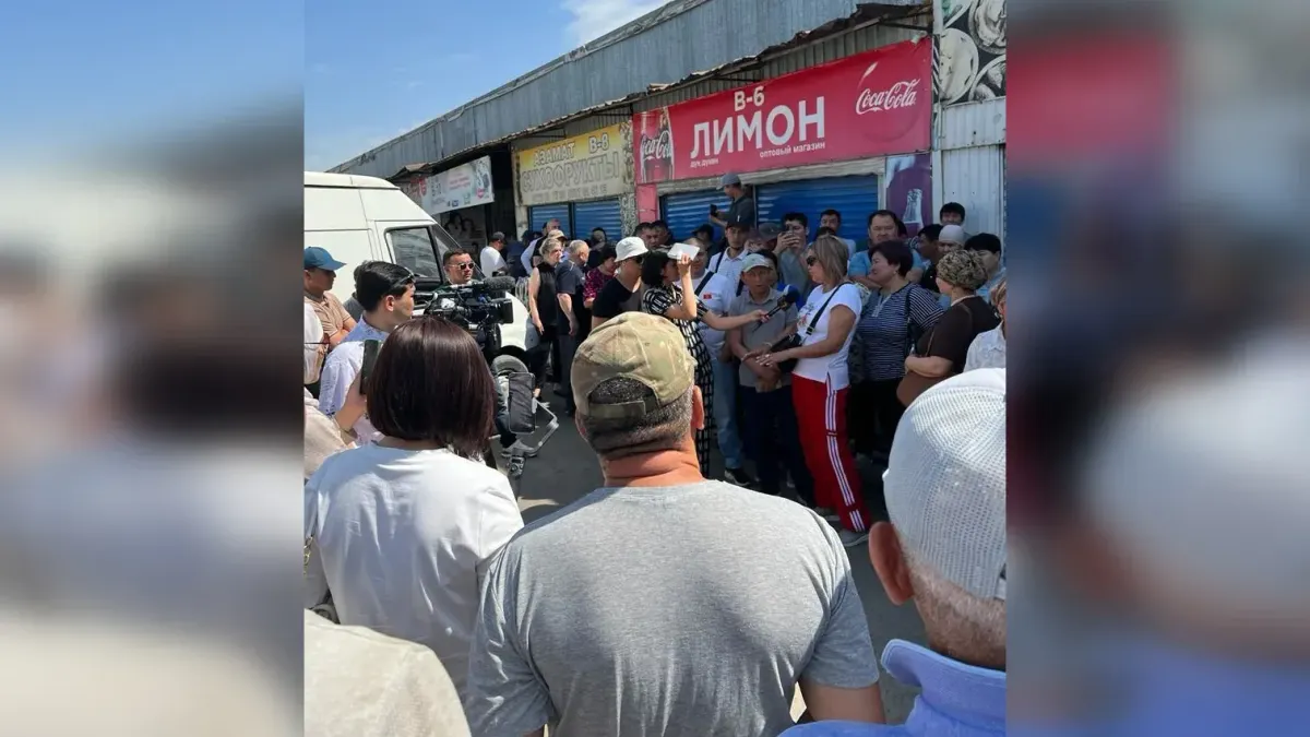 Торговцы «Дордой моторс» вышли на митинг против применения ЭТТН и ЭСФ