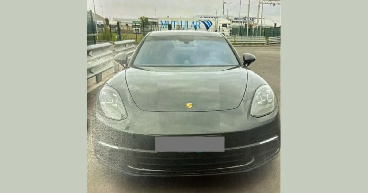 Porsche Panamera пытались ввезти в Кыргызстан по подложным документам