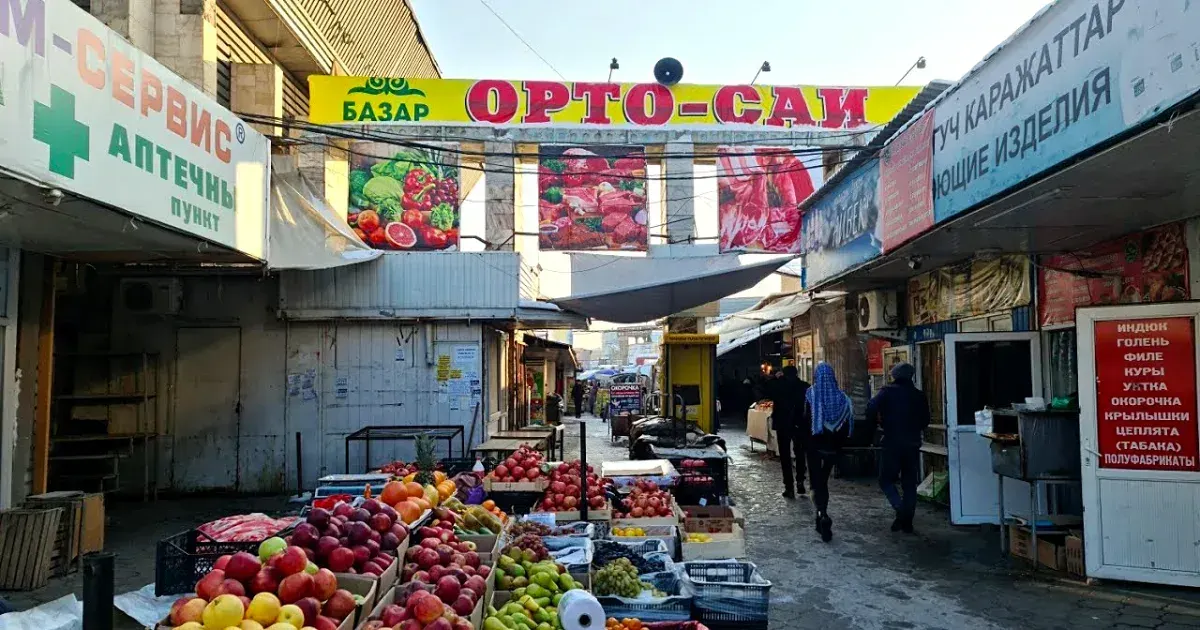 Торговцы Орто-Сайского рынка недовольны снижением арендной платы на 10% – они требуют больше