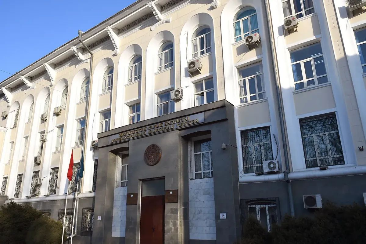 "Информационные системы ГНС работают в штатном режиме", — Налоговая служба о взломе официального сайта