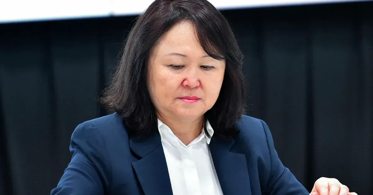 Экс-министра природы Динару Кутманову оставили под стражей на два месяца