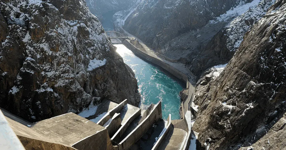 В Токтогульском водохранилище объем воды превысил 8 млрд кубометров