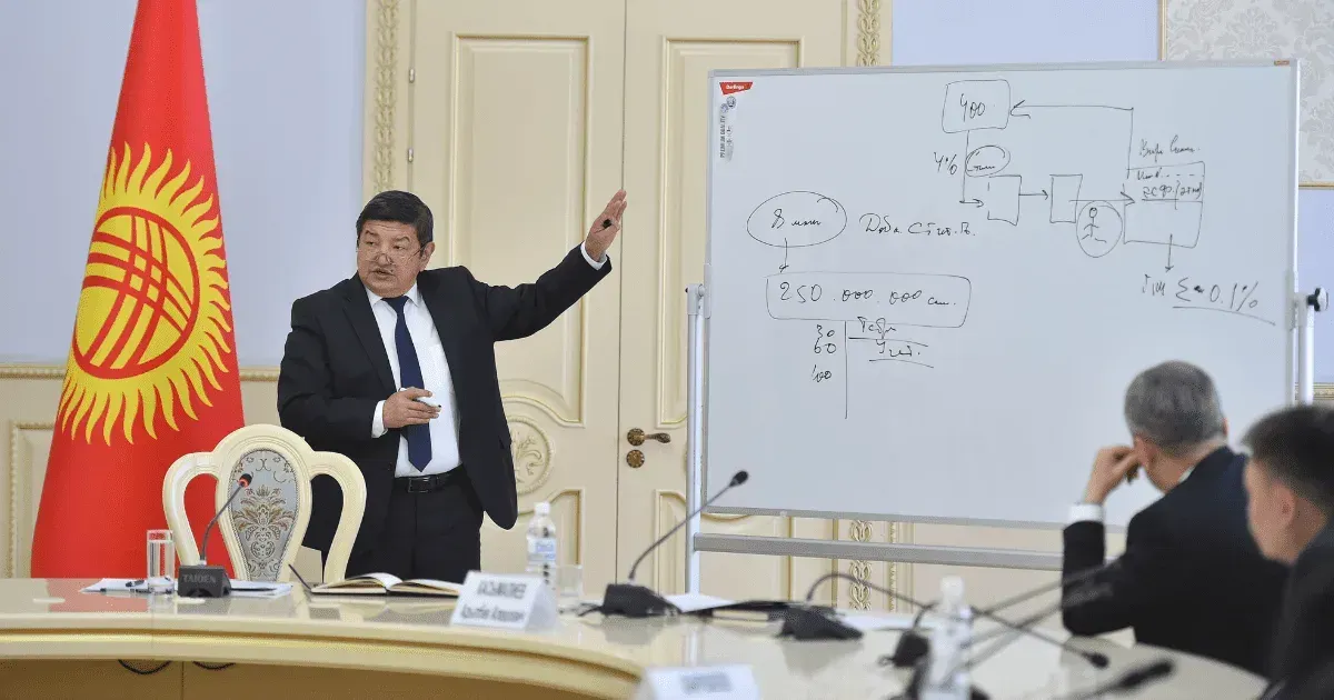Для индивидуальных торговцев на рынках кабмин хочет ввести единый налог в 0.1% от оборота