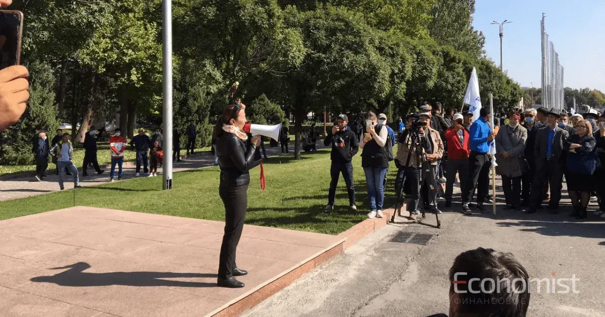 Десять партий не признают итогов голосования и собираются на митинг