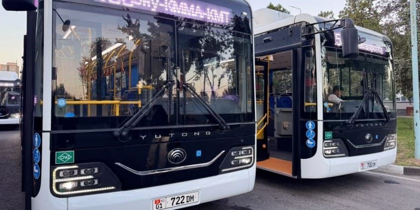 Первые 17 из 95 новых автобусов Yutong вышли на маршрут №153 в Бишкеке