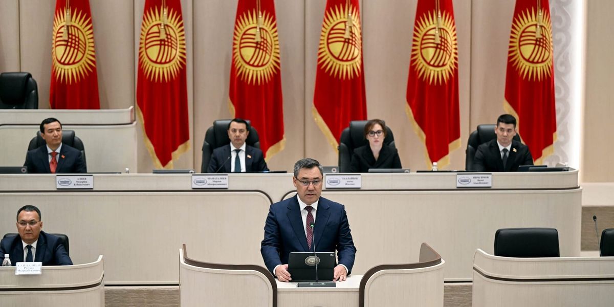 «Обнародуйте факты»: Жапаров призвал вскрывать коррупцию и пообещал жесткие меры за фейки