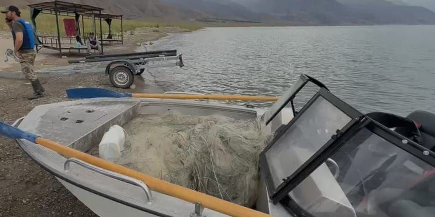 В Токтогульском водохранилище с начала года изъяли более 40 км сетей