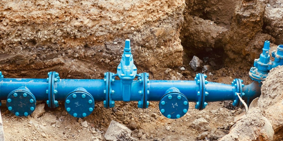 На водоснабжение двух сел Жети-Огузского района направят 30.4 млн сомов