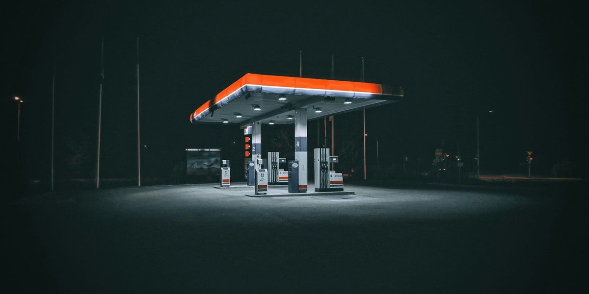 Цены на АИ-92, дизель и автогаз в Бишкеке снова выше гослимитов: данные на 3 сентября