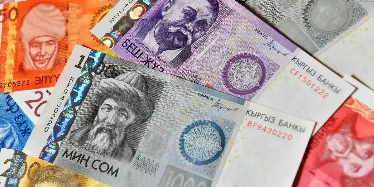 Средняя зарплата в Кыргызстане достигла 54.9 тысячи сомов