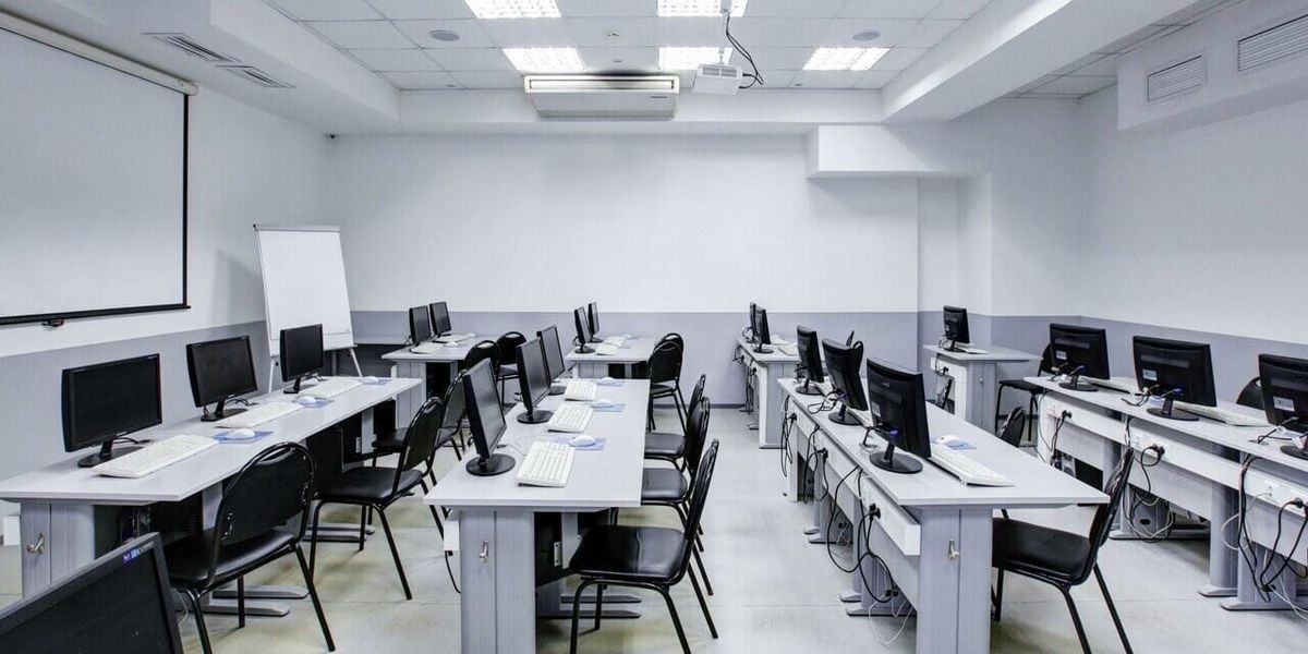В Кыргызстане создадут учебный центр для специалистов финансового рынка