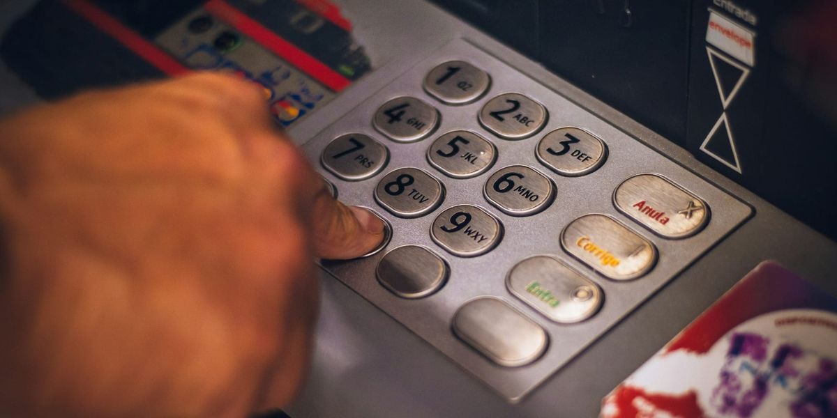 Соцфонд Кыргызстана закупит банковские услуги на 31.54 млн сомов в 2027 году