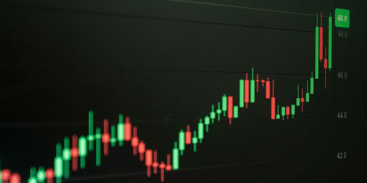 Крипторынок вырос на 11% вопреки повышению ставки ФРС: обзор Binance Research