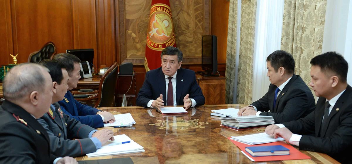 Жээнбеков потребовал пресекать незаконные действия правоохранителей в отношении бизнесменов