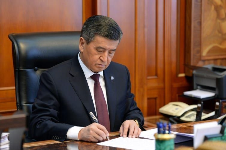 Режимы ЧП и ЧС продлили до 30 апреля. Жээнбеков подписал указ