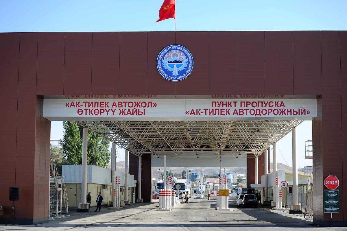 Пограничная служба рассказала, как работают КПП на границе с Казахстаном