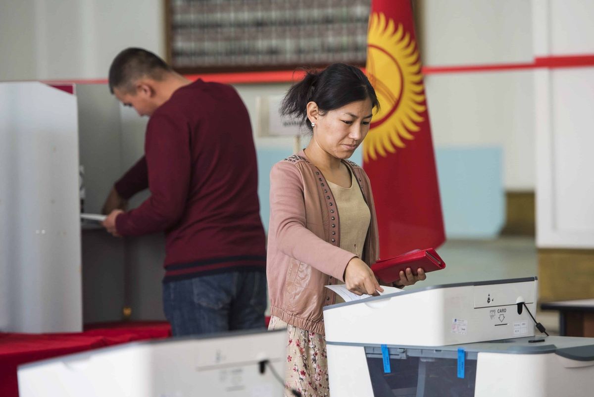 82% опрошенных кыргызстанцев не знают, за кого будут голосовать. Результаты исследования