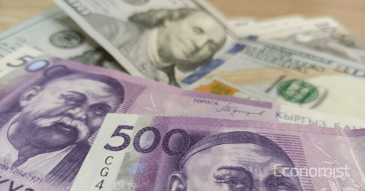 В 2022 году на обслуживание госдолга потратили более 24.7 млрд сомов