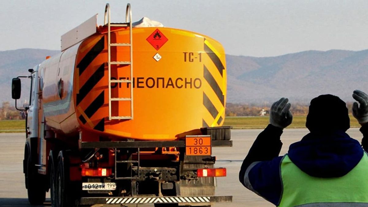 Кыргызстан временно запретил вывоз нефти и нефтепродуктов за пределы ЕАЭС
