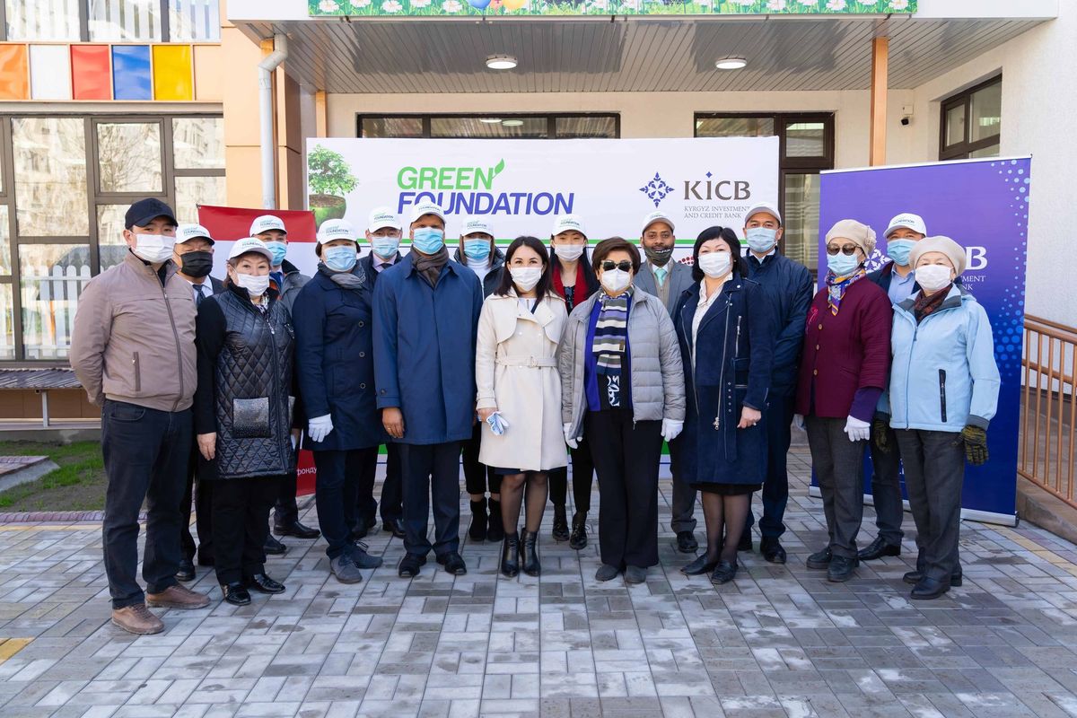 Посажено более 14 000 саженцев с целью улучшения экологии столицы