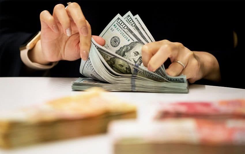 Госдолг Кыргызстана уменьшился на $7 млн с начала года, но он по-прежнему огромен