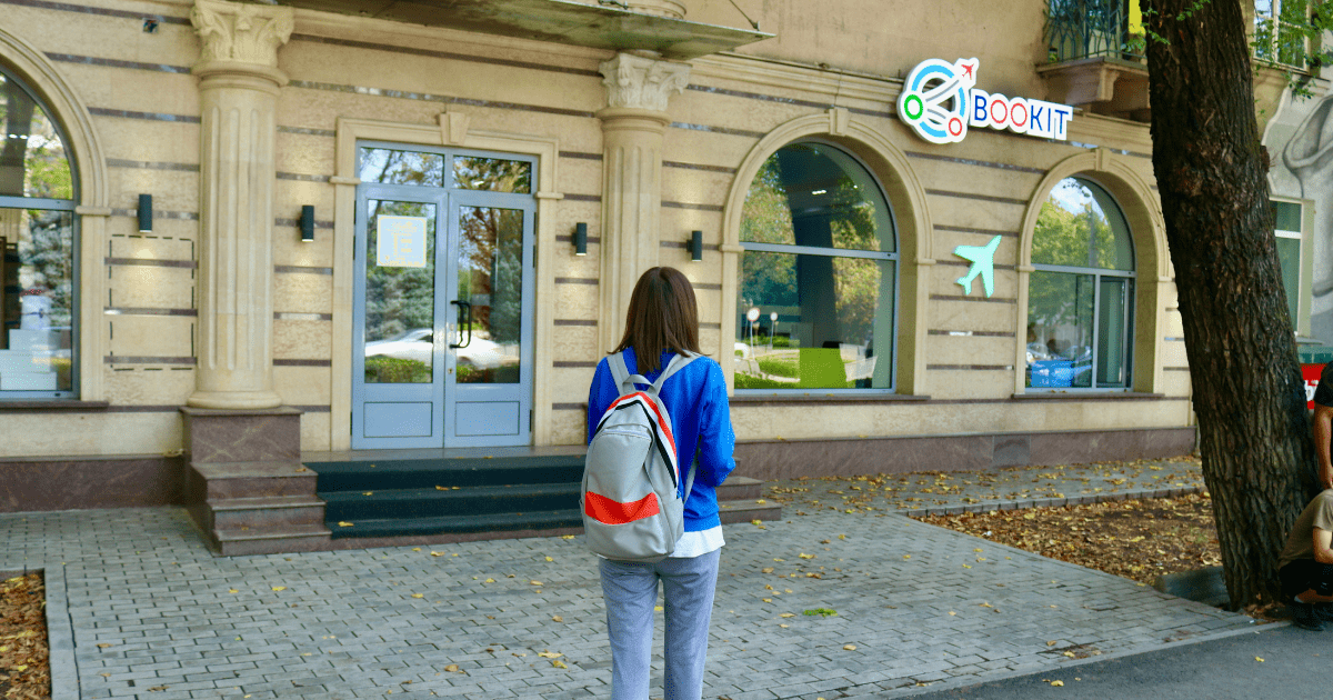 Bookit.kg открыл уютный офис продаж авиабилетов в самом центре Бишкека