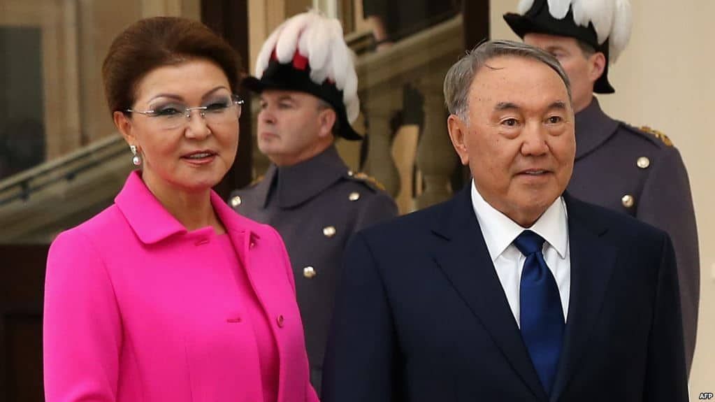 Кабмин Великобритании призвали заморозить активы казахстанской правящей элиты