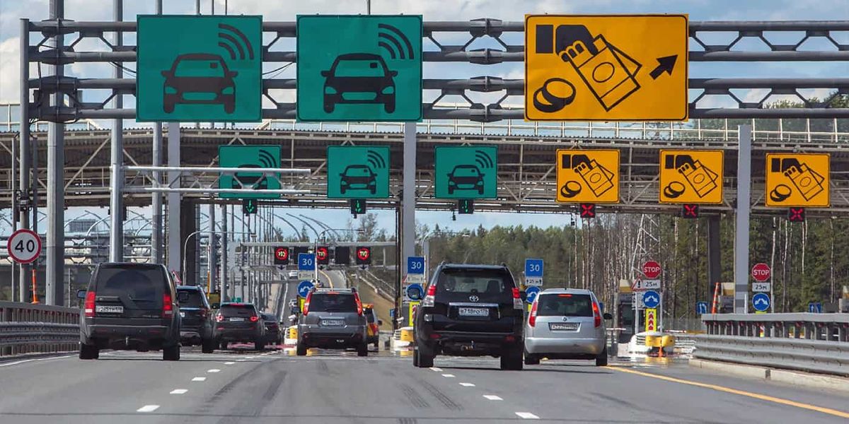 Автобусы и грузовики будут платить сбор за проезд по дорогам общего пользования