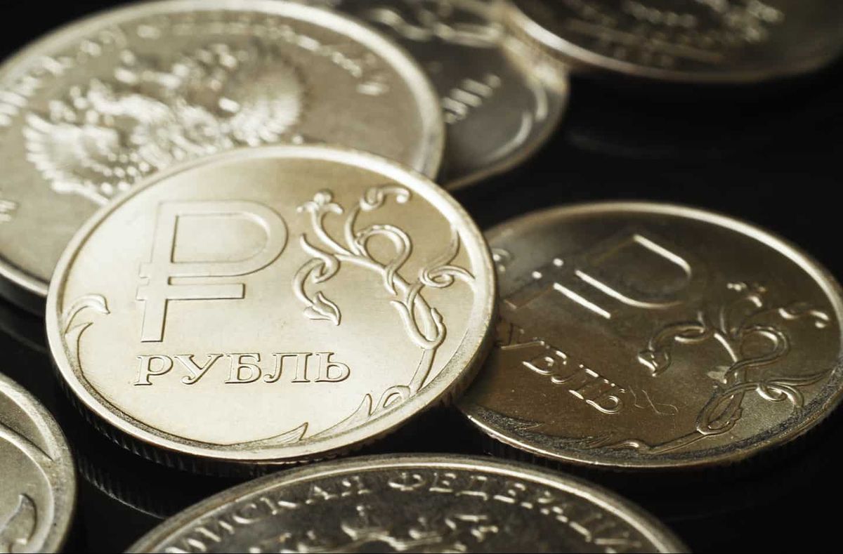 Мигранты из КР не могут получить зарплату в России – им задолжали 31 млн рублей