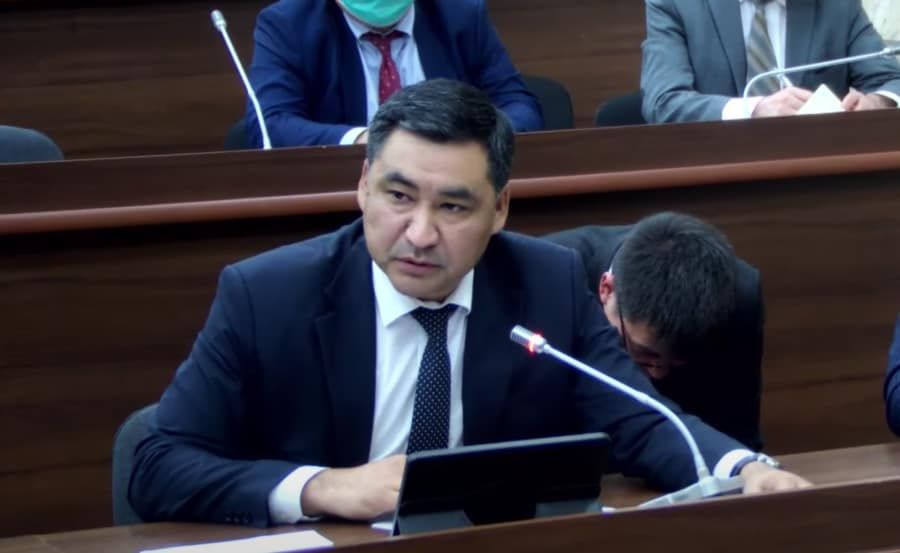 Кыргызстанским производителям могут конвертировать долларовые кредиты по курсу 85-90 сомов