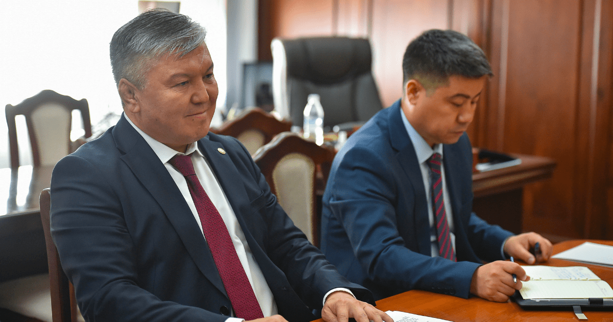 Освободилось место первого замглавы кабмина КР — Кожошев стал министром энергетики ЕЭК